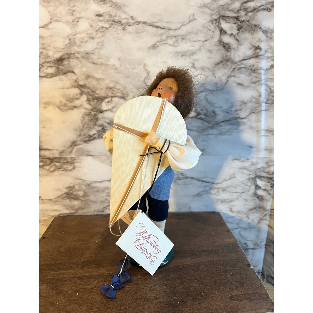 Byers Choice Retired 2000 Williamsburg Exclusive Boy with Kite